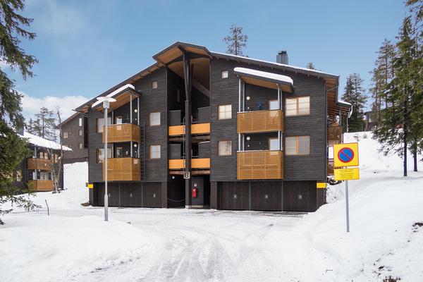 KARHUNVARTIJAN LINNA B11