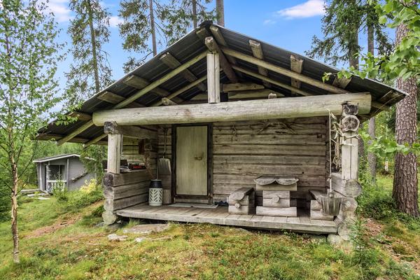 KULLAUS, Hiidenportti ERÄKÄMPPÄ