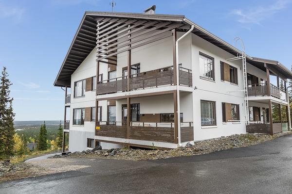 VILLA YLLÄS 302