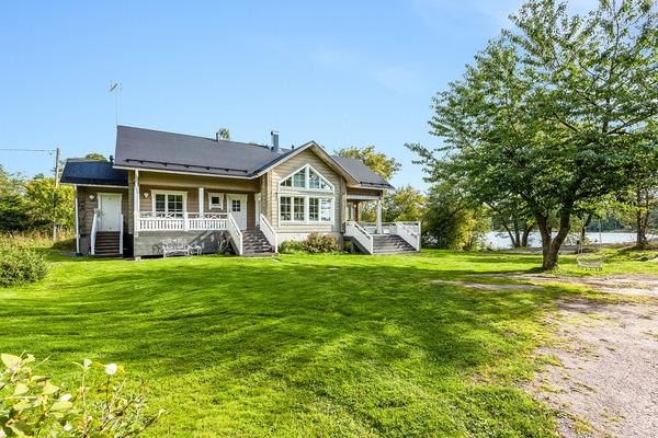 VILLA ESHE
