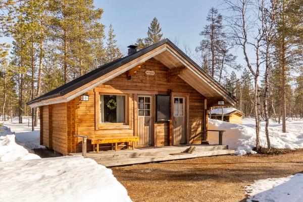 HETTANEN, ERÄKÄMPPÄ