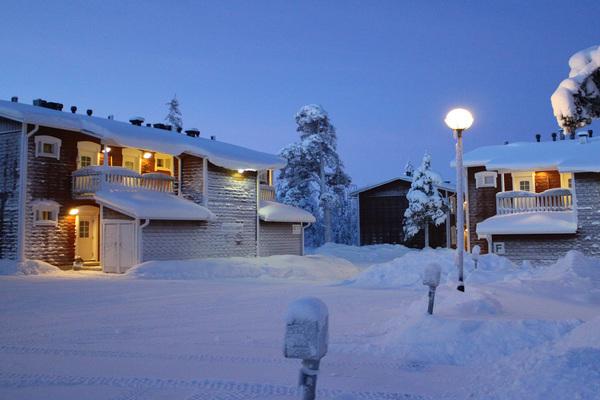 OUTAPAILAKKA J 8