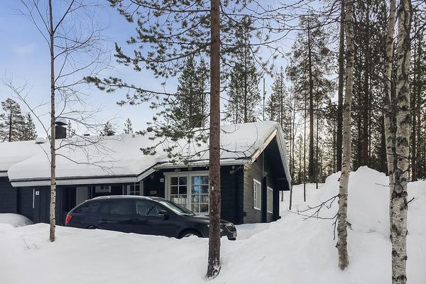 LOMAYLLÄS B26 /PALOVAARANKAARRE 8 A