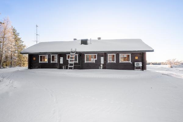 RUKA-KITKAN LOMAMAJAT/TILHI